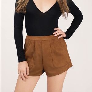 TOBI ELISE CAMEL FAUX SUEDE SHORTS